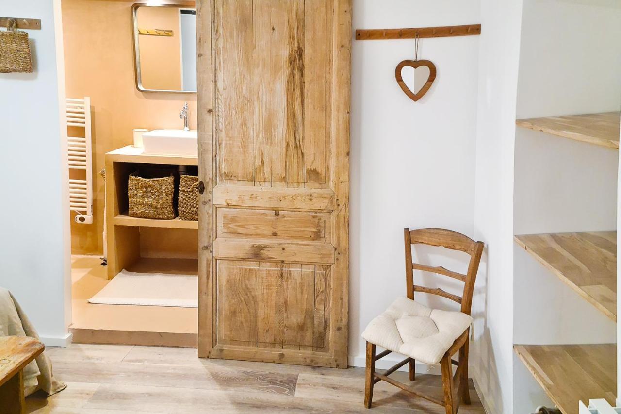 Le Petit Cocon De Chateau Chalon Kültér fotó